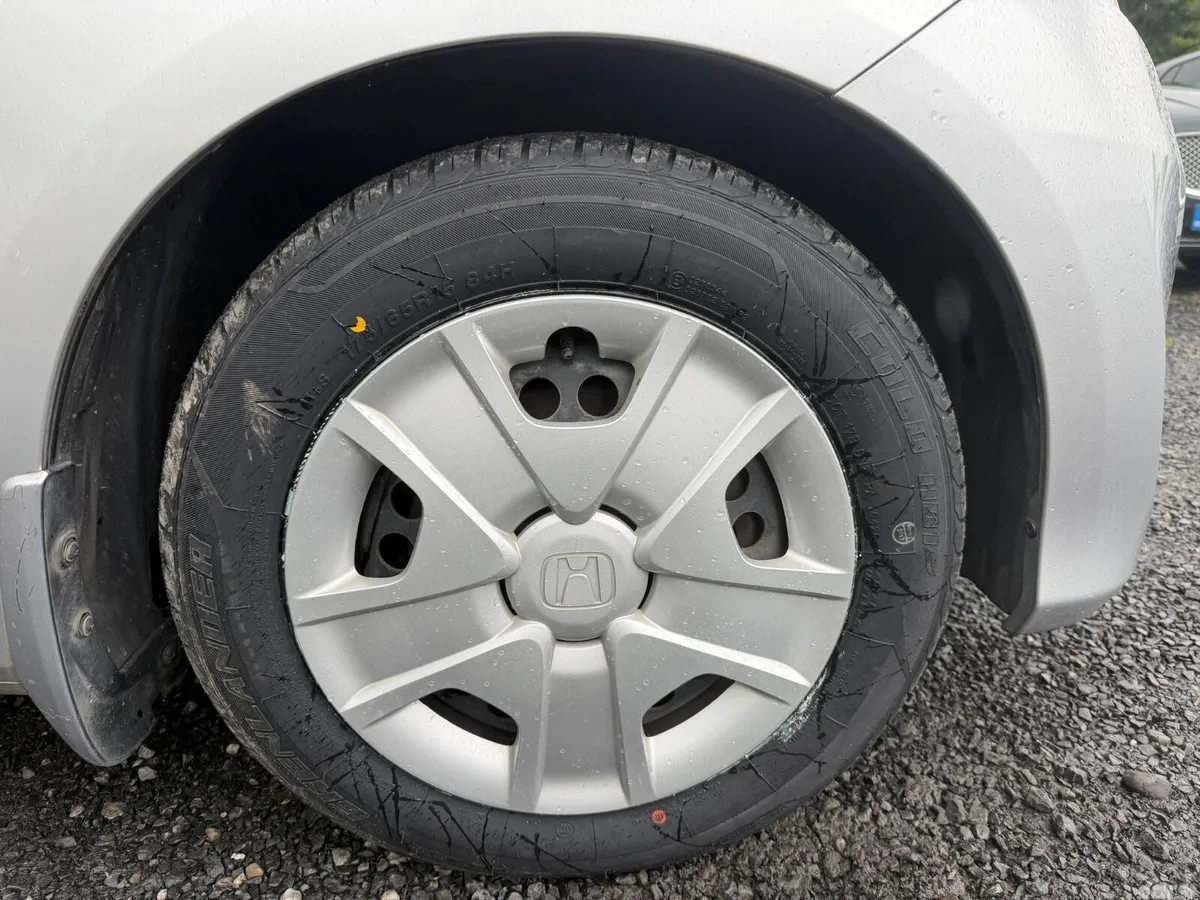 Honda Fit Hatchback, Petrol Hybrid, 2011, White