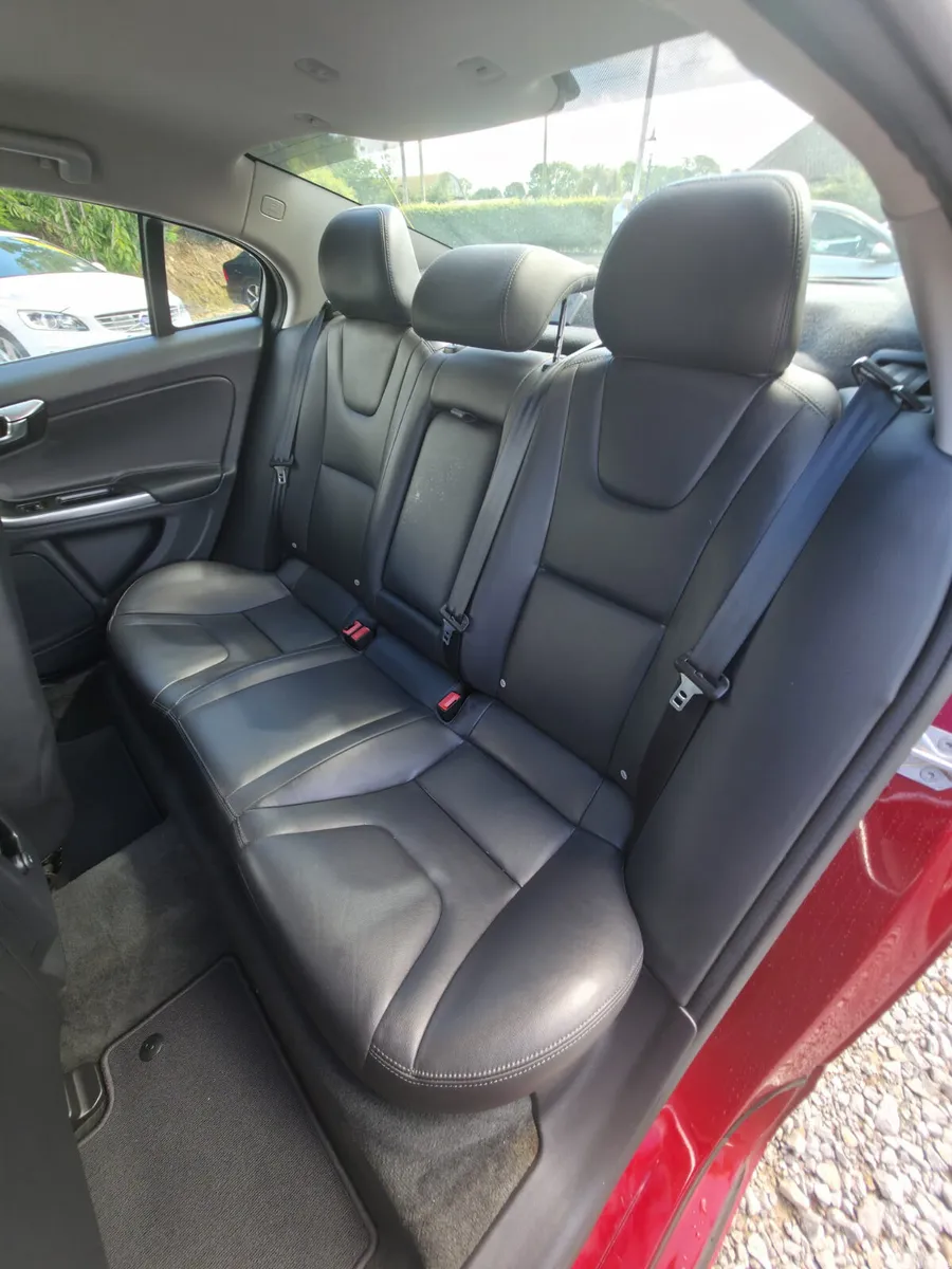 Volvo S60 Saloon, Diesel, 2017, Red