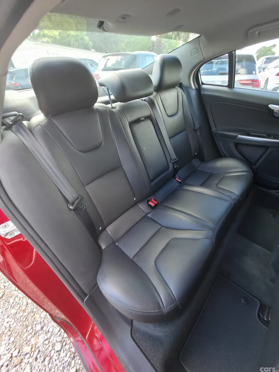 Volvo S60 Saloon, Diesel, 2017, Red