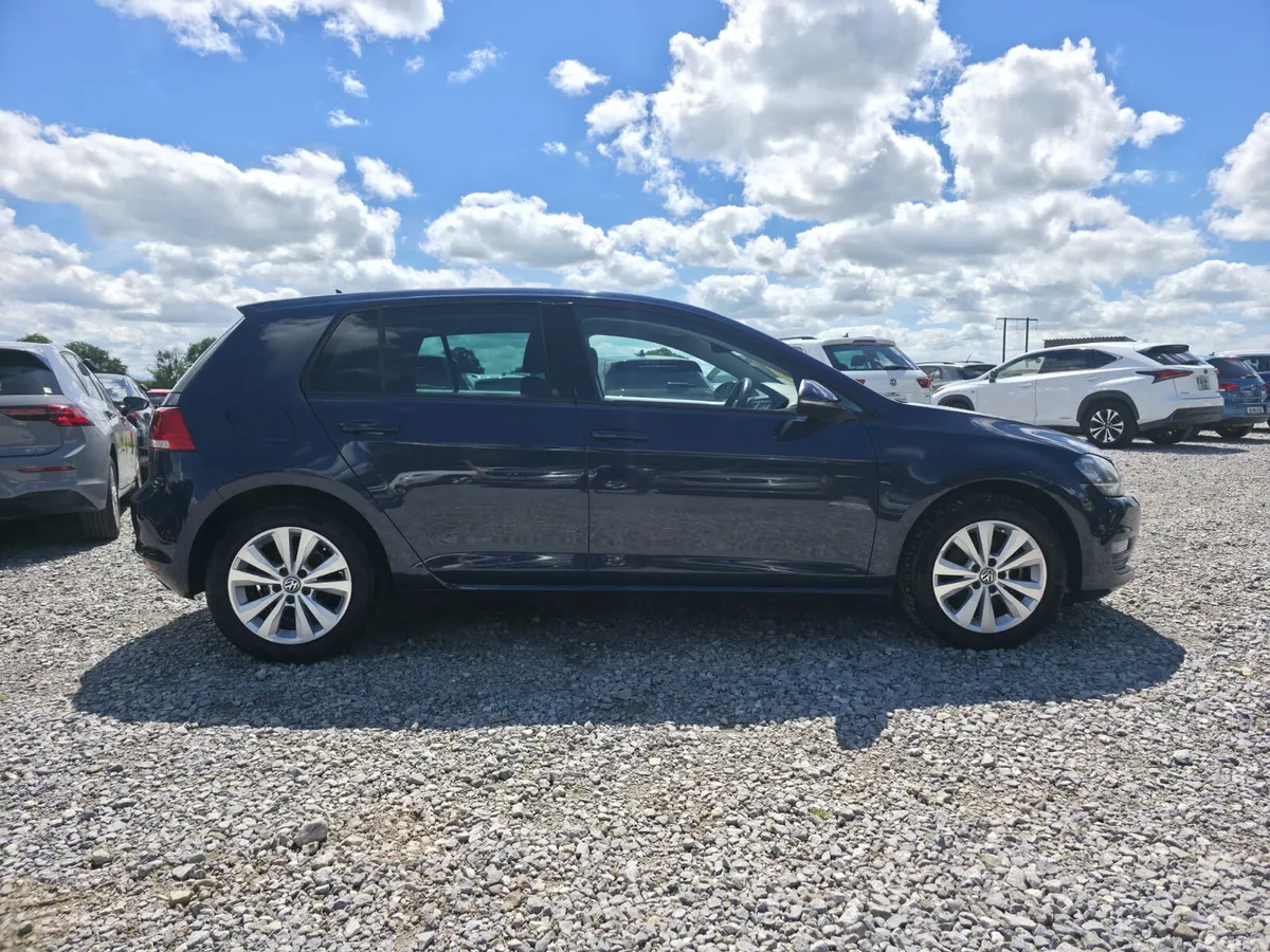 Volkswagen Golf Hatchback, Petrol, 2016, Blue
