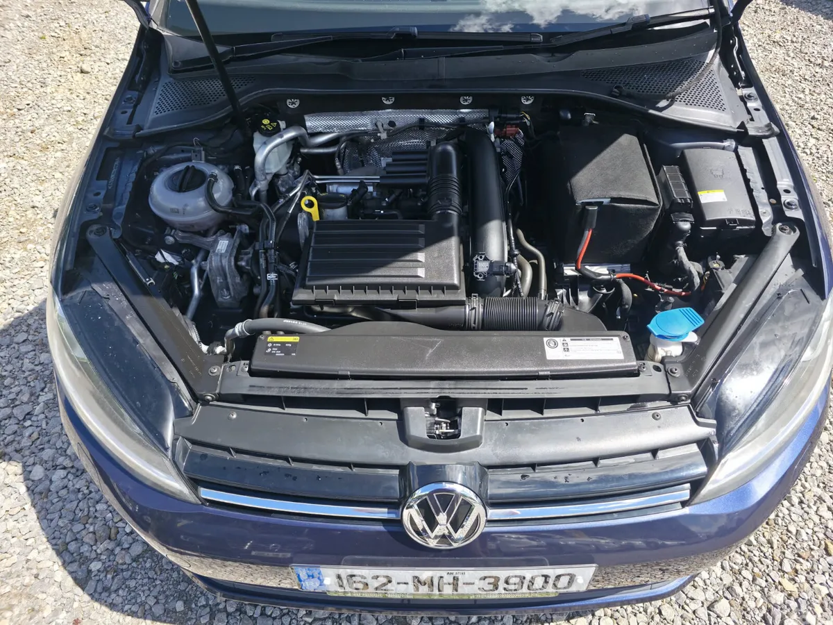Volkswagen Golf Hatchback, Petrol, 2016, Blue