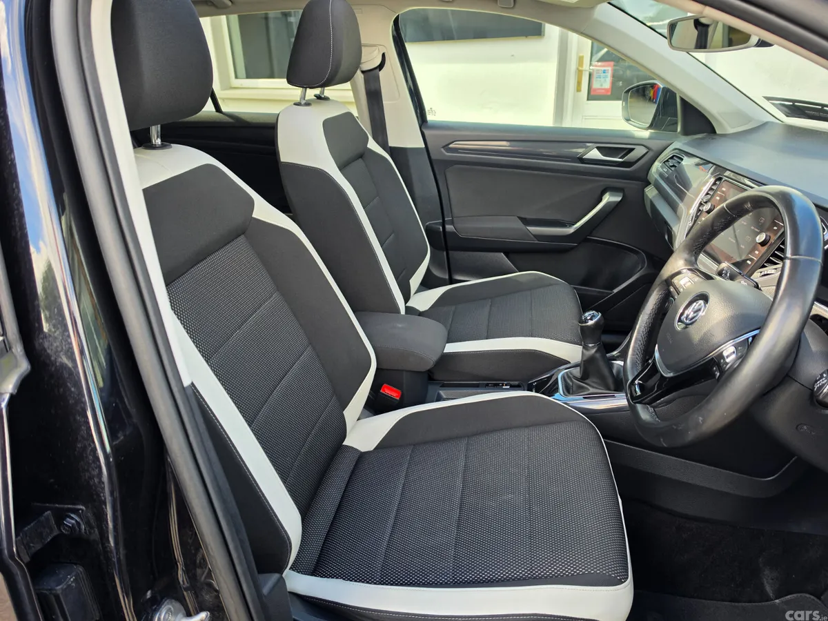 Volkswagen T-Roc SUV, Petrol, 2020, Black