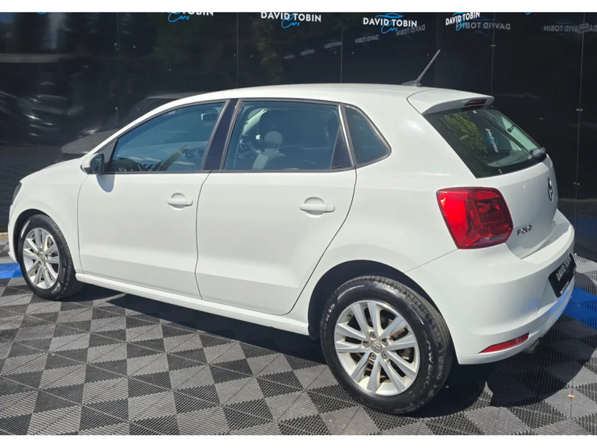 Volkswagen Polo Hatchback, Petrol, 2017, White