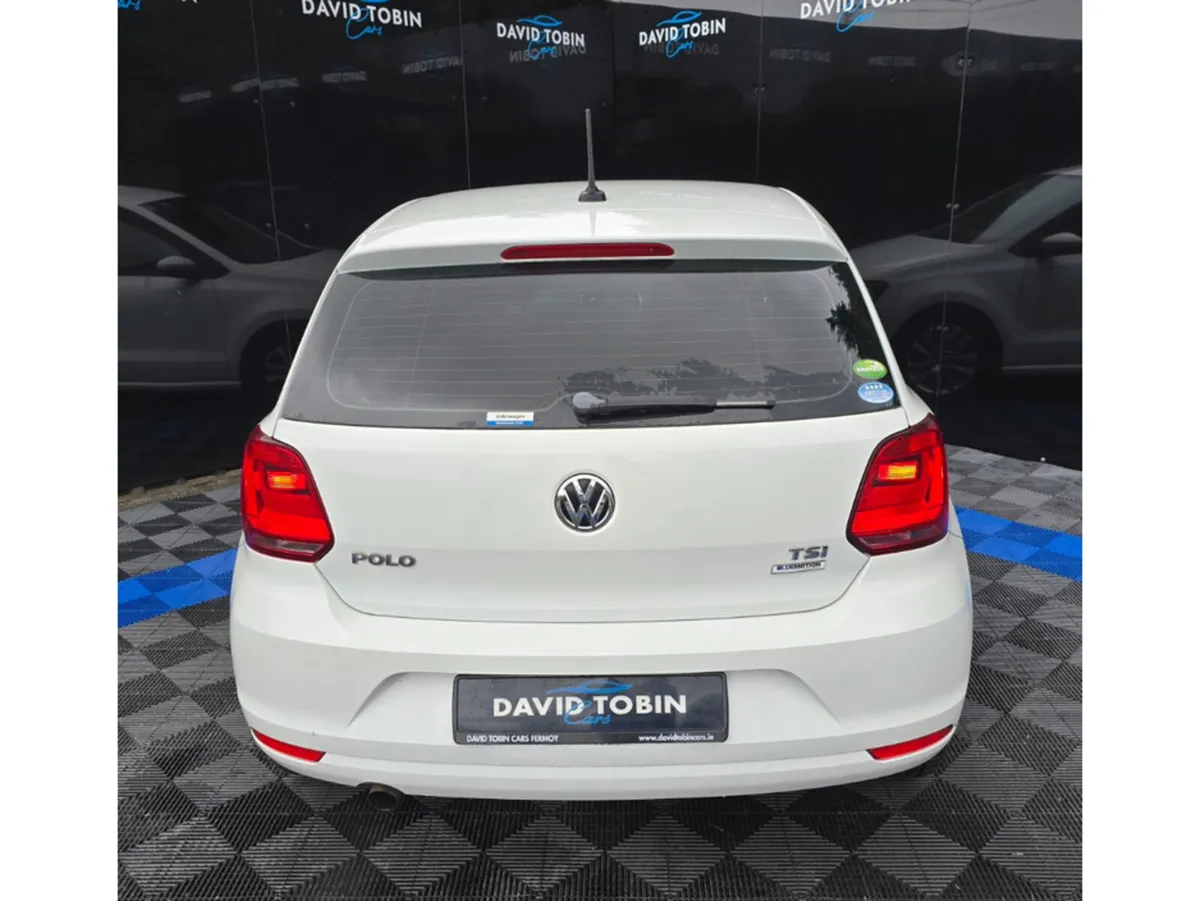 Volkswagen Polo Hatchback, Petrol, 2017, White