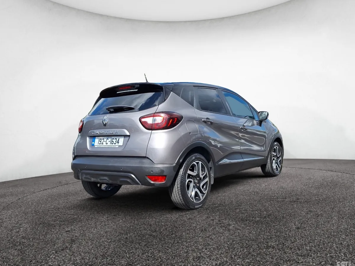 Renault Captur Hatchback, Diesel, 2019, Grey