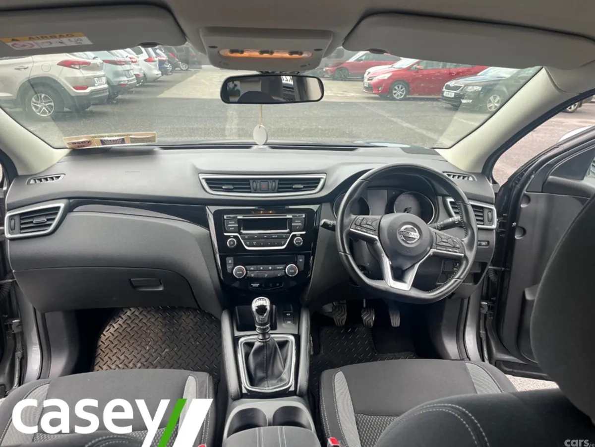 Nissan Qashqai MPV, Diesel, 2018, Grey