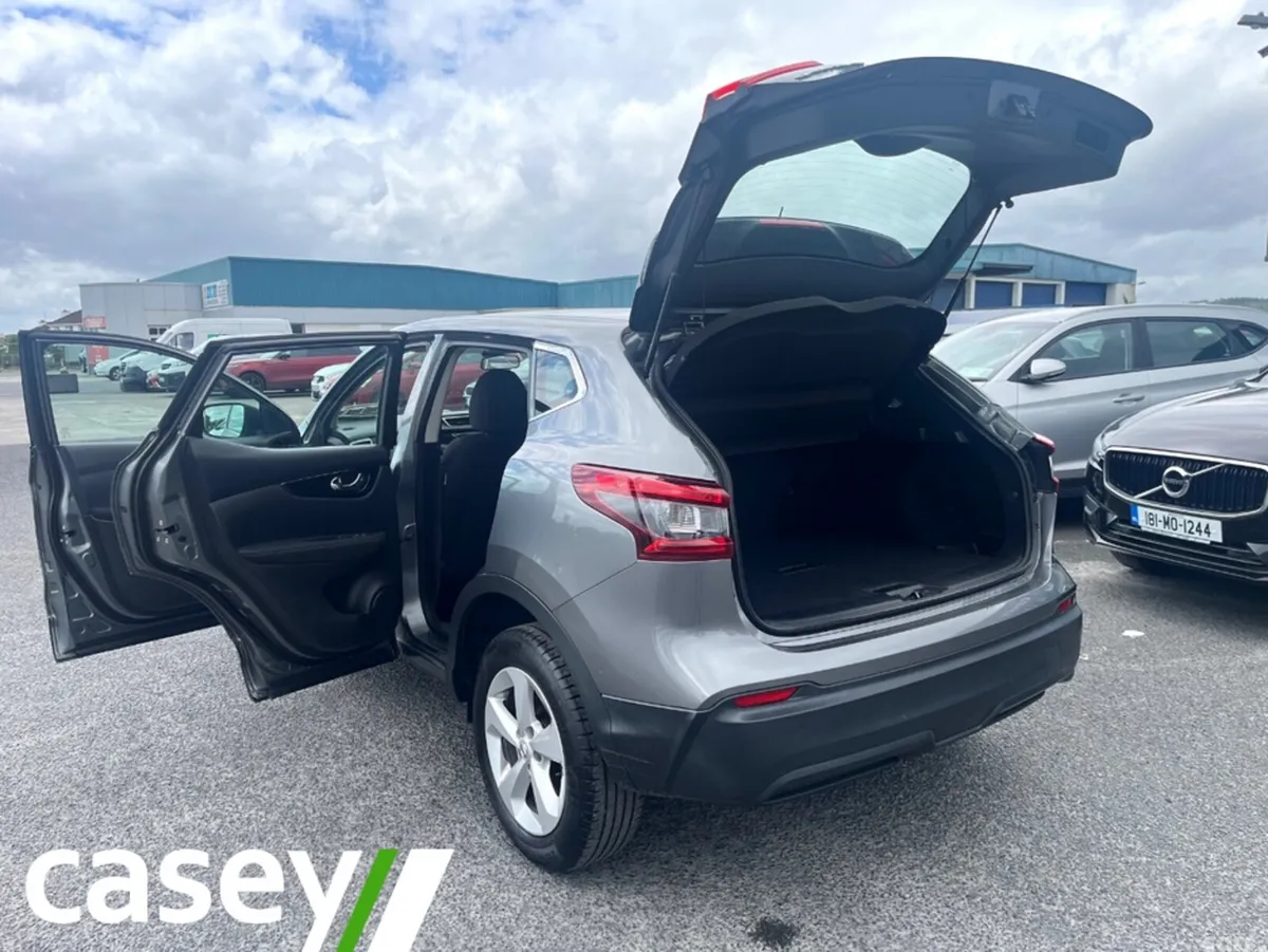 Nissan Qashqai MPV, Diesel, 2018, Grey