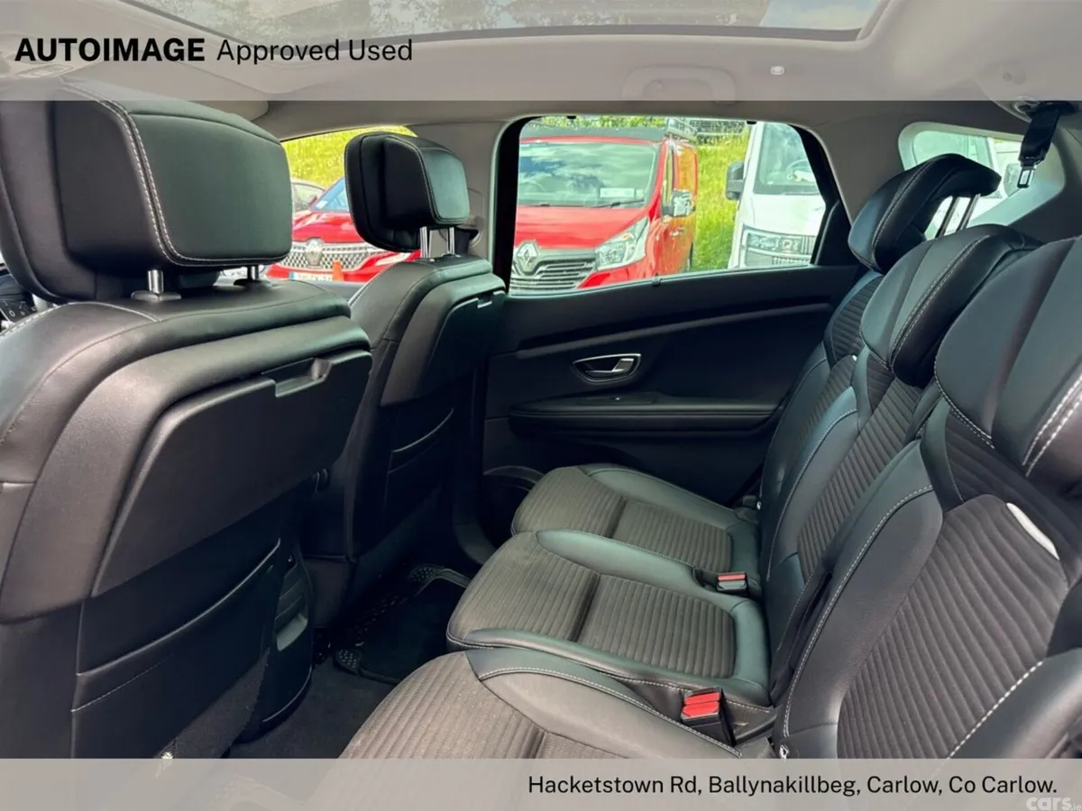 Renault Scenic MPV, Diesel, 2017, Red