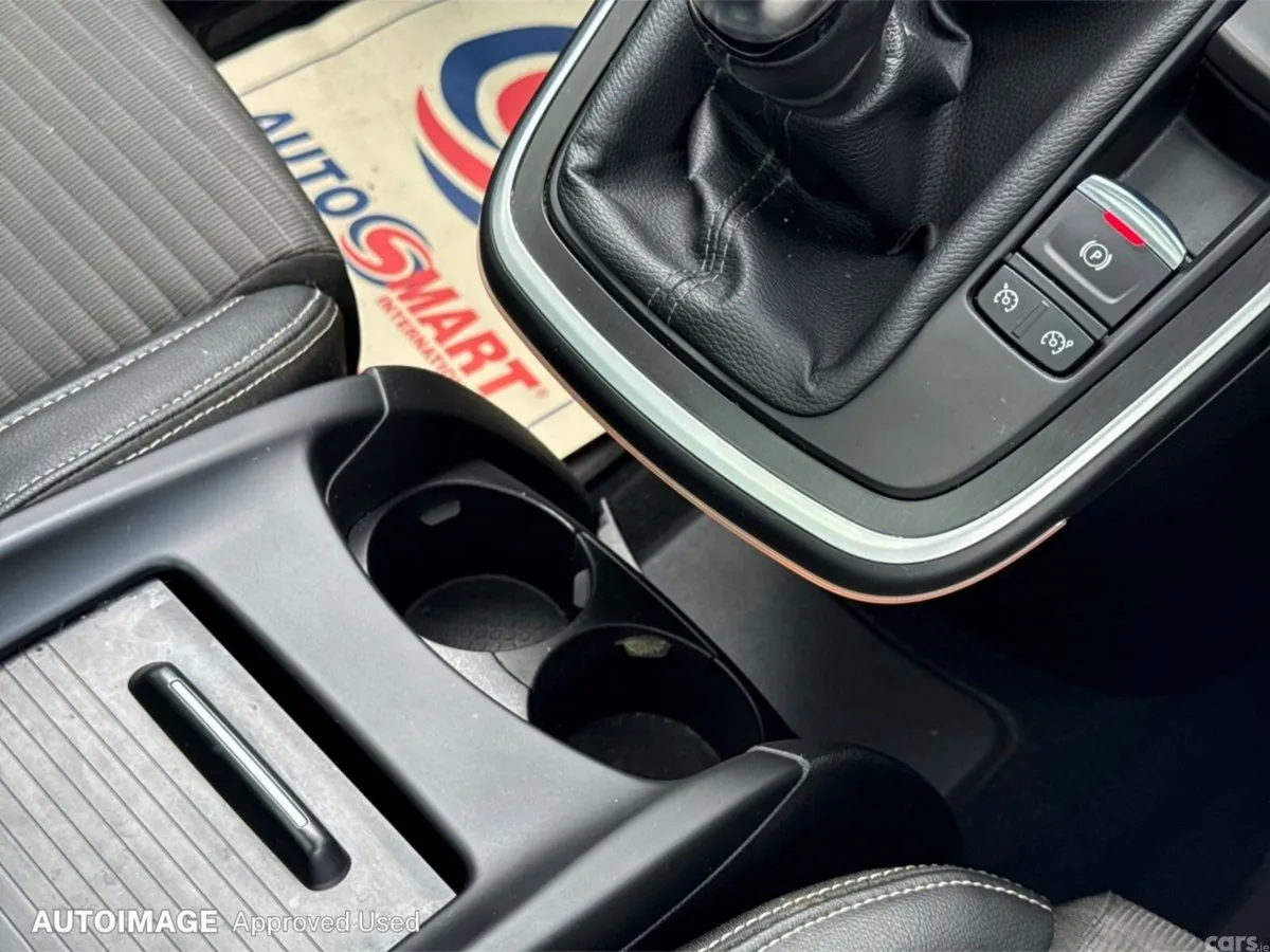 Renault Scenic MPV, Diesel, 2017, Red