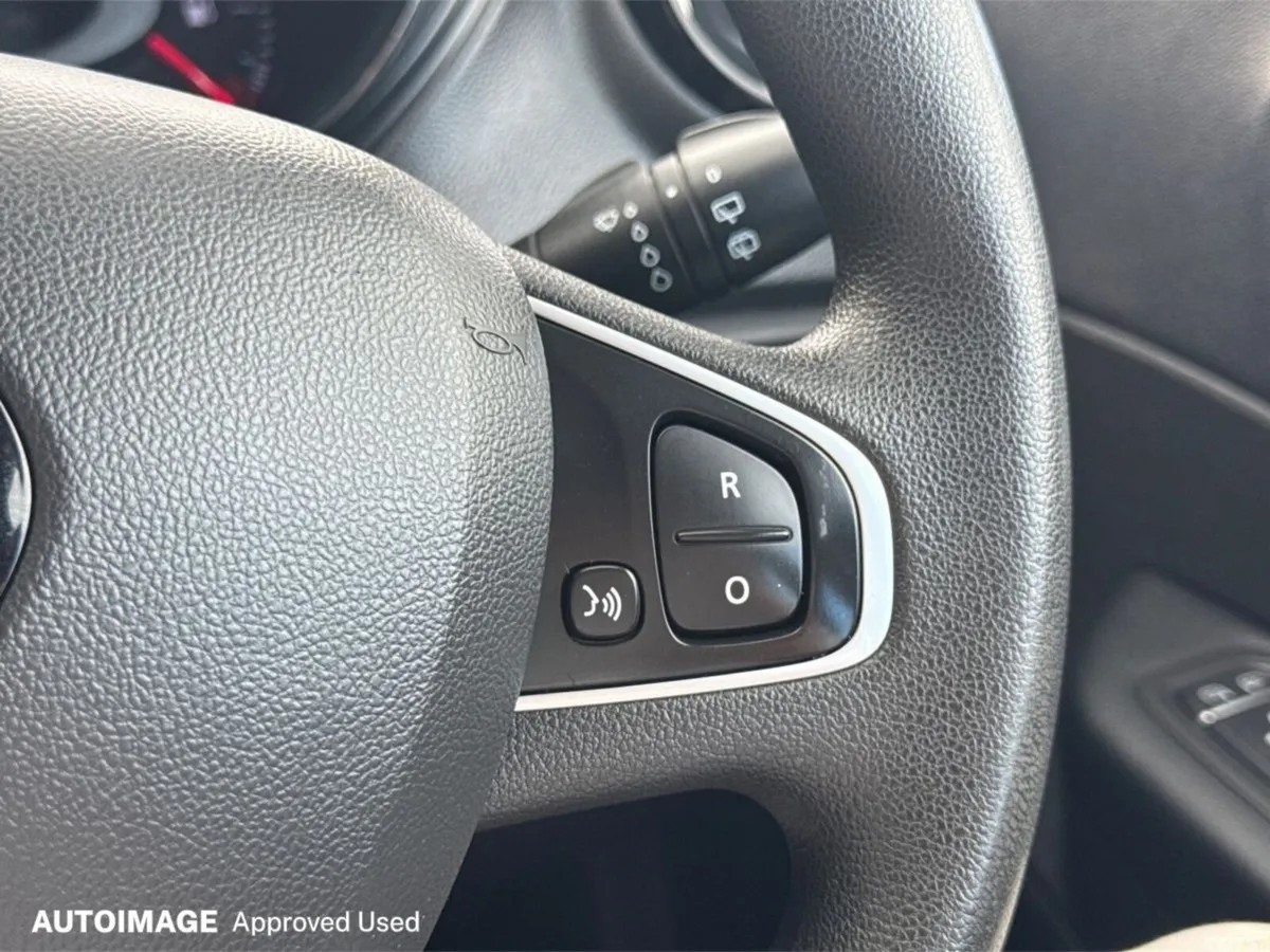 Renault Captur Hatchback, Petrol, 2019, Grey