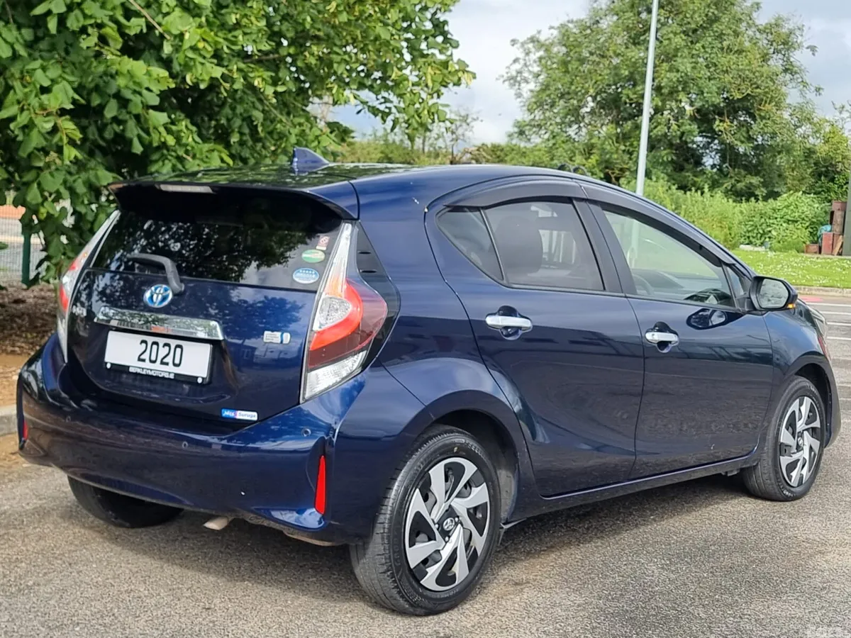 Toyota Aqua Hatchback, Petrol Hybrid, 2020, Blue
