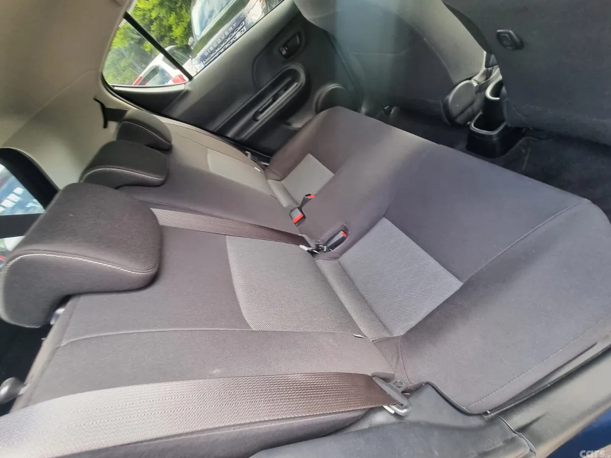 Toyota Aqua Hatchback, Petrol Hybrid, 2020, Blue