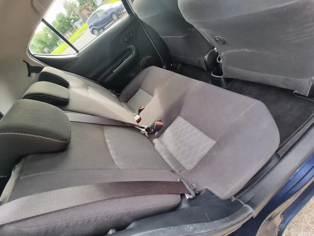 Toyota Aqua Hatchback, Petrol Hybrid, 2019, Blue