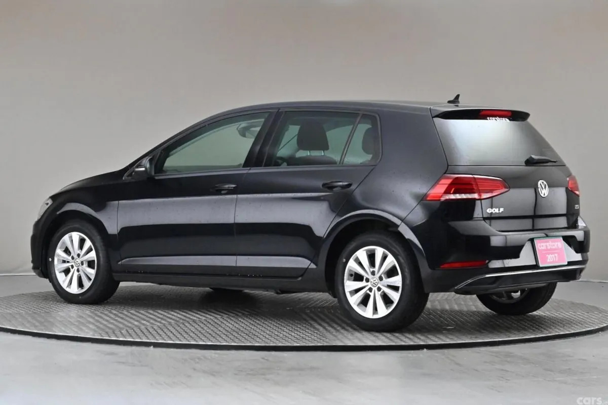 Volkswagen Golf Hatchback, Petrol, 2017, Black