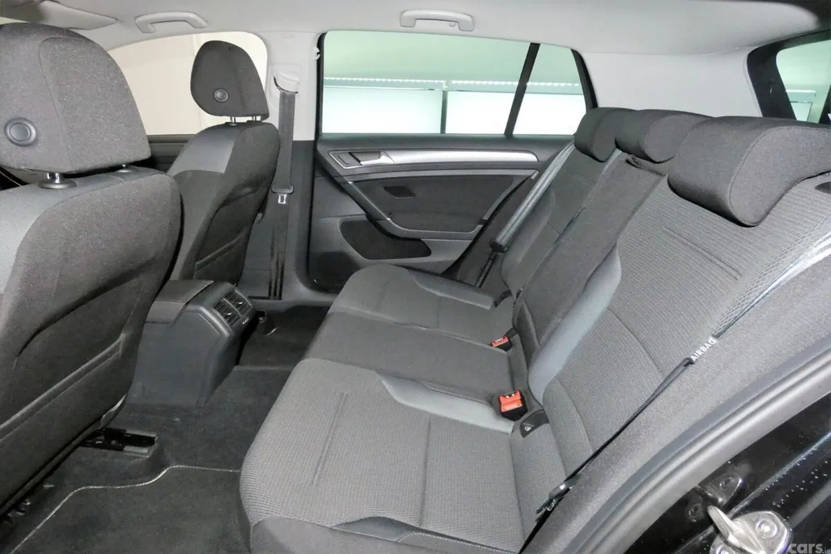 Volkswagen Golf Hatchback, Petrol, 2017, Black