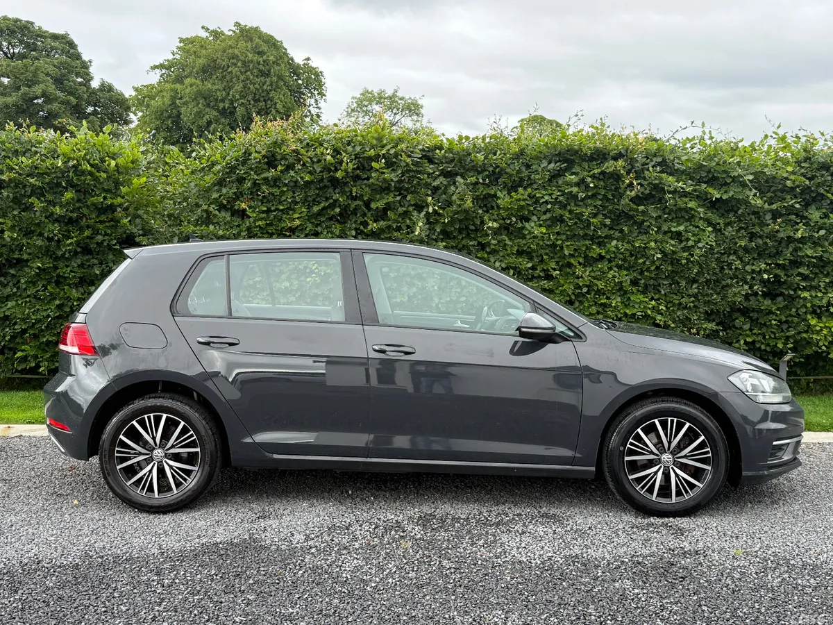Volkswagen Golf Hatchback, Diesel, 2018, Grey