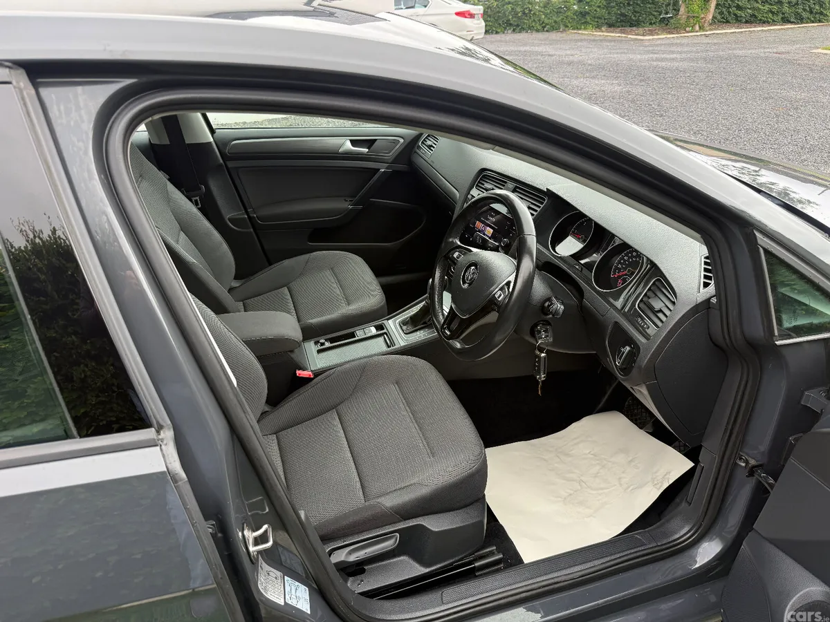 Volkswagen Golf Hatchback, Diesel, 2018, Grey