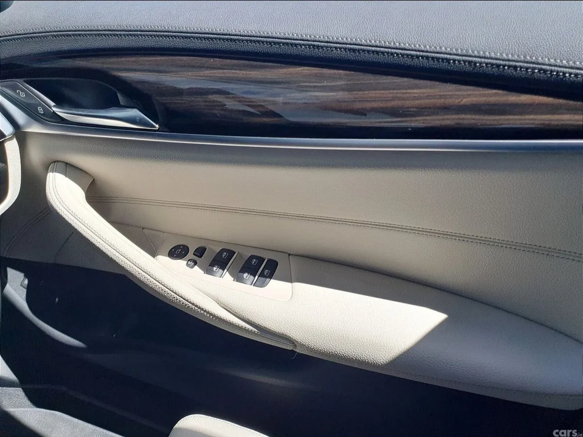 BMW 5-Series Estate, Diesel, 2023, Black