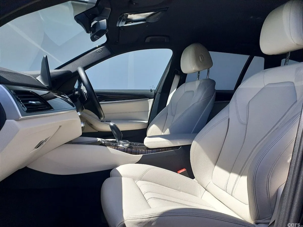 BMW 5-Series Estate, Diesel, 2023, Black