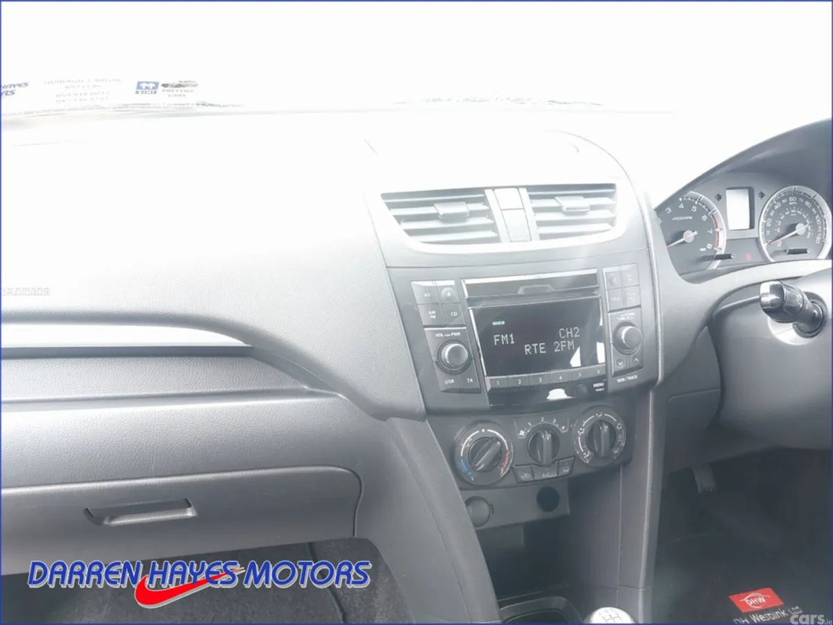 Suzuki Swift Hatchback, Petrol, 2011, Grey