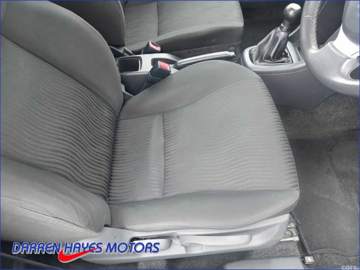 Suzuki Swift Hatchback, Petrol, 2011, Grey