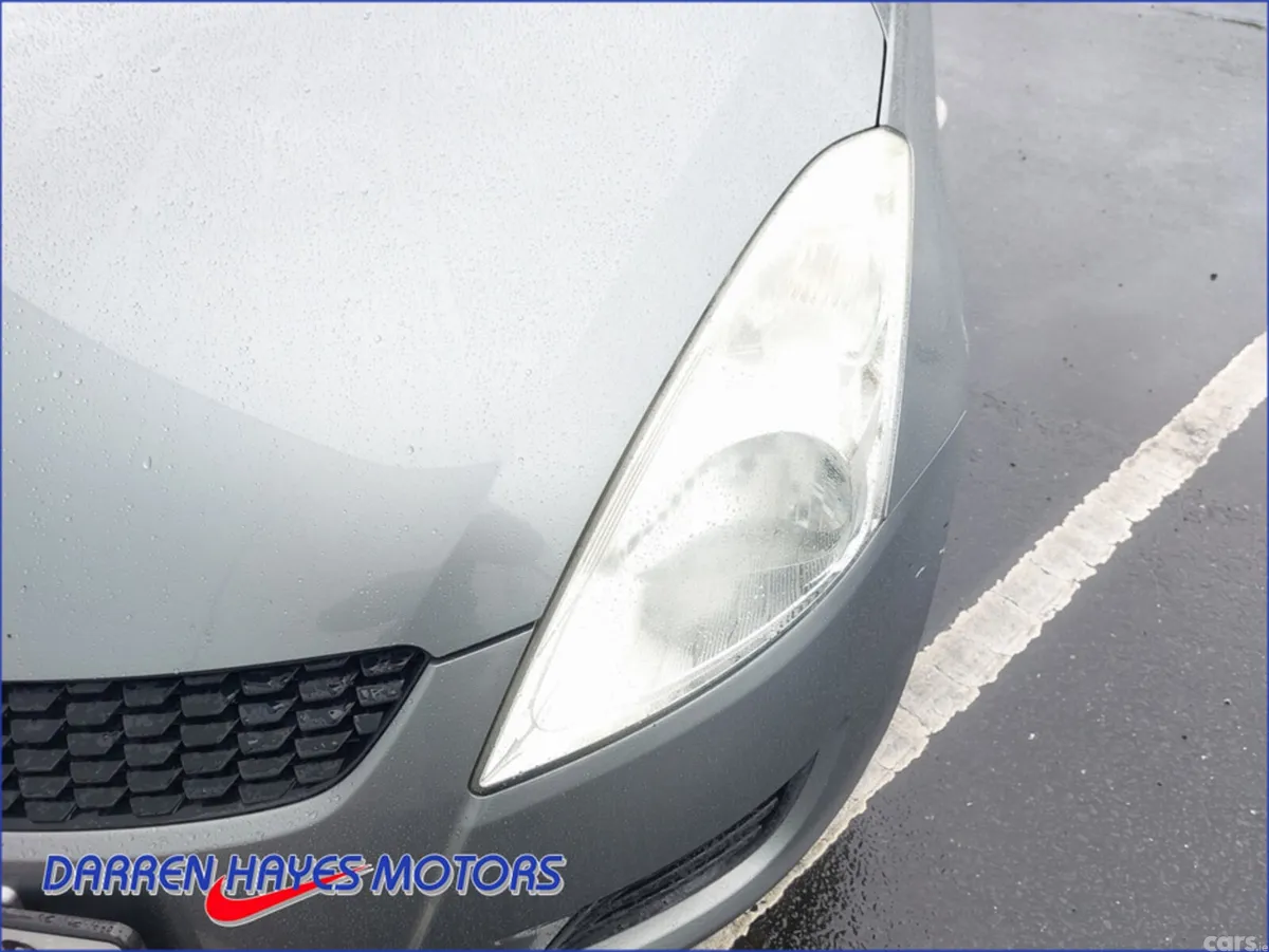 Suzuki Swift Hatchback, Petrol, 2011, Grey