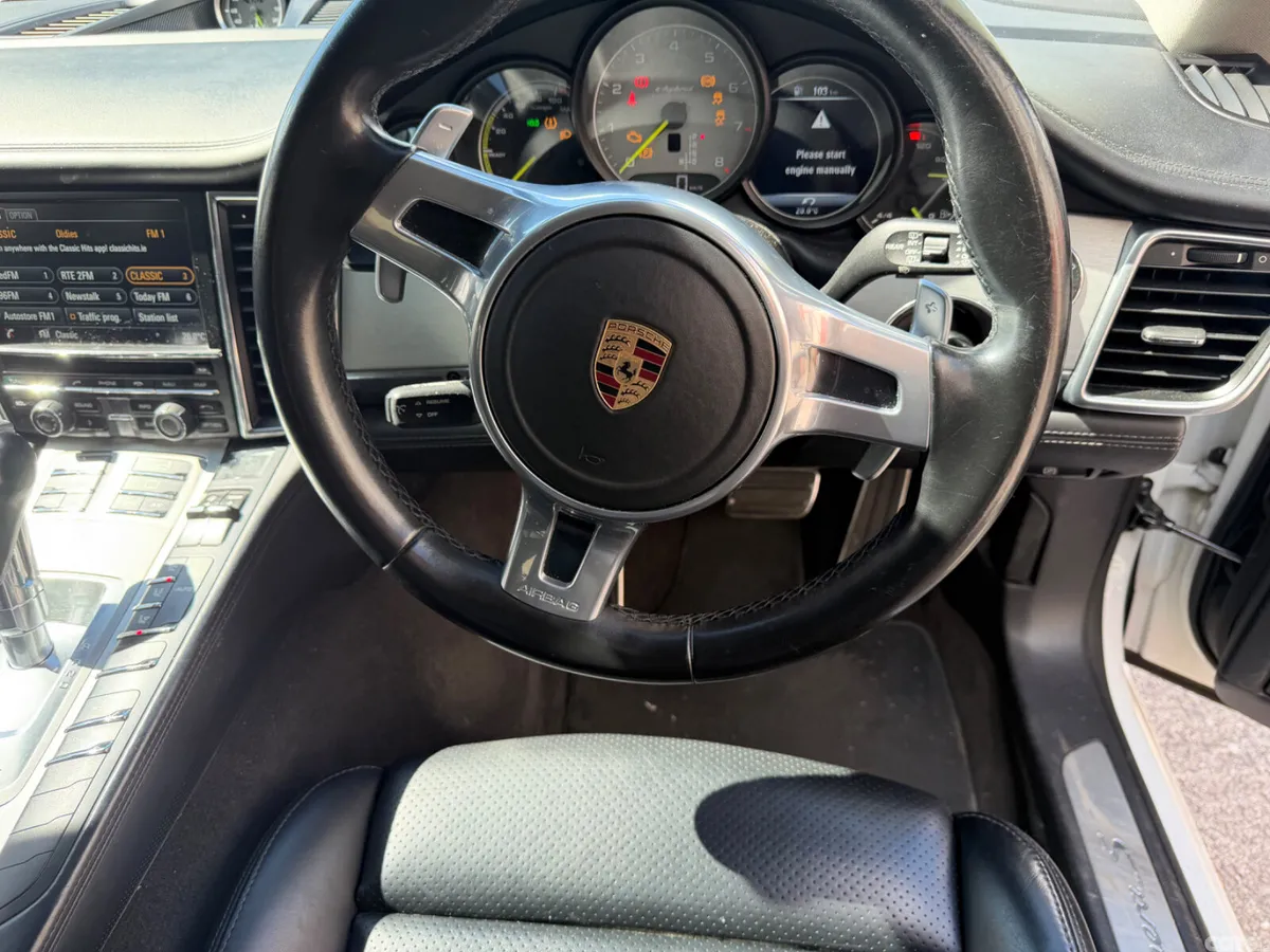 Porsche Panamera Hatchback, Petrol Plug-in Hybrid, 2015, White