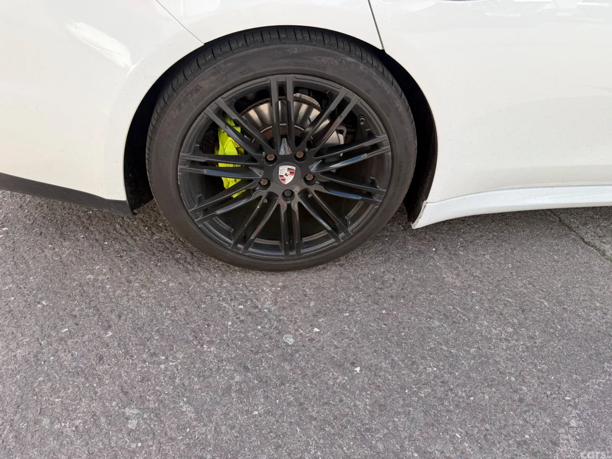 Porsche Panamera Hatchback, Petrol Plug-in Hybrid, 2015, White