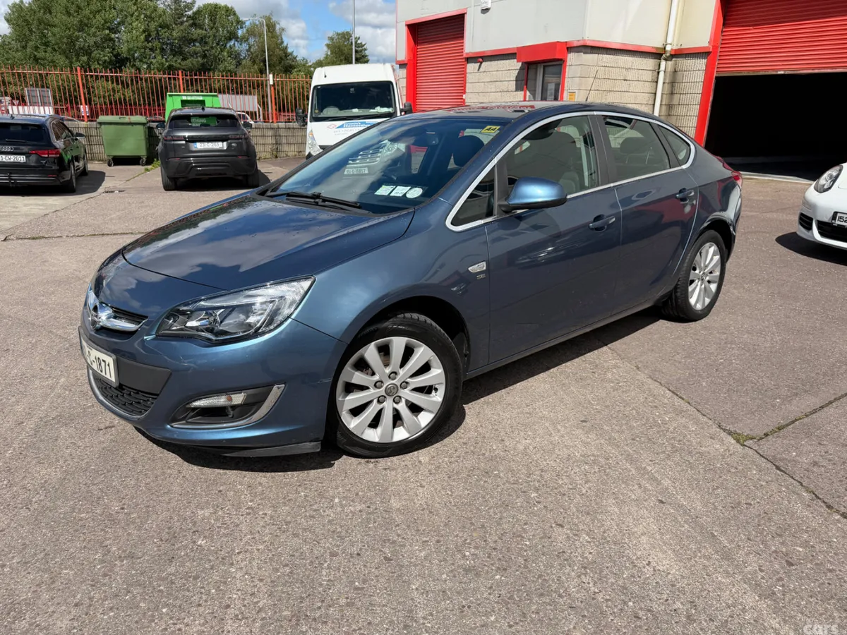 Opel Astra Saloon, Diesel, 2014, Blue