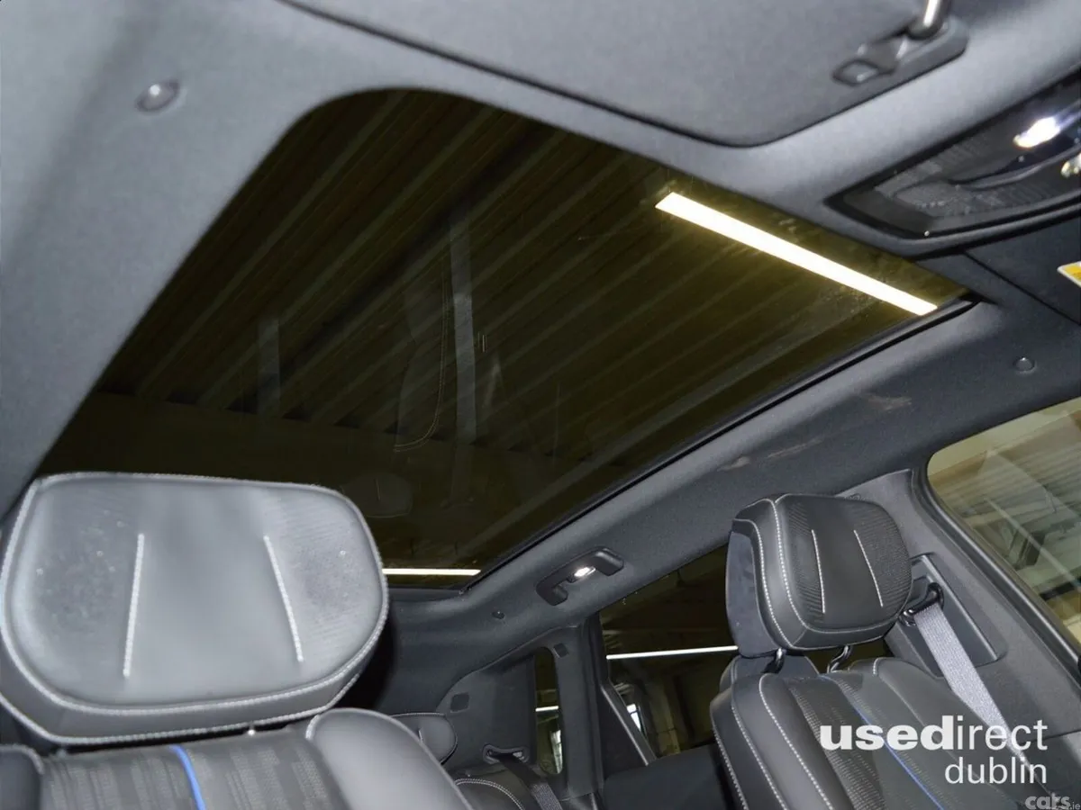 Cadillac Lyriq SUV, Electric, 2025, Grey