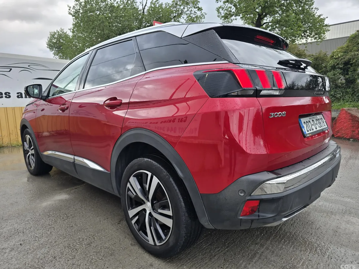 Peugeot 3008 MPV, Diesel, 2020, Red