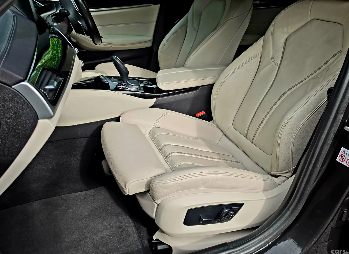 BMW 5-Series Saloon, Petrol Plug-in Hybrid, 2020, Grey