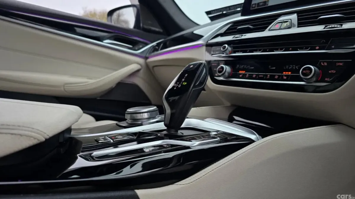 BMW 5-Series Saloon, Petrol Plug-in Hybrid, 2020, Grey