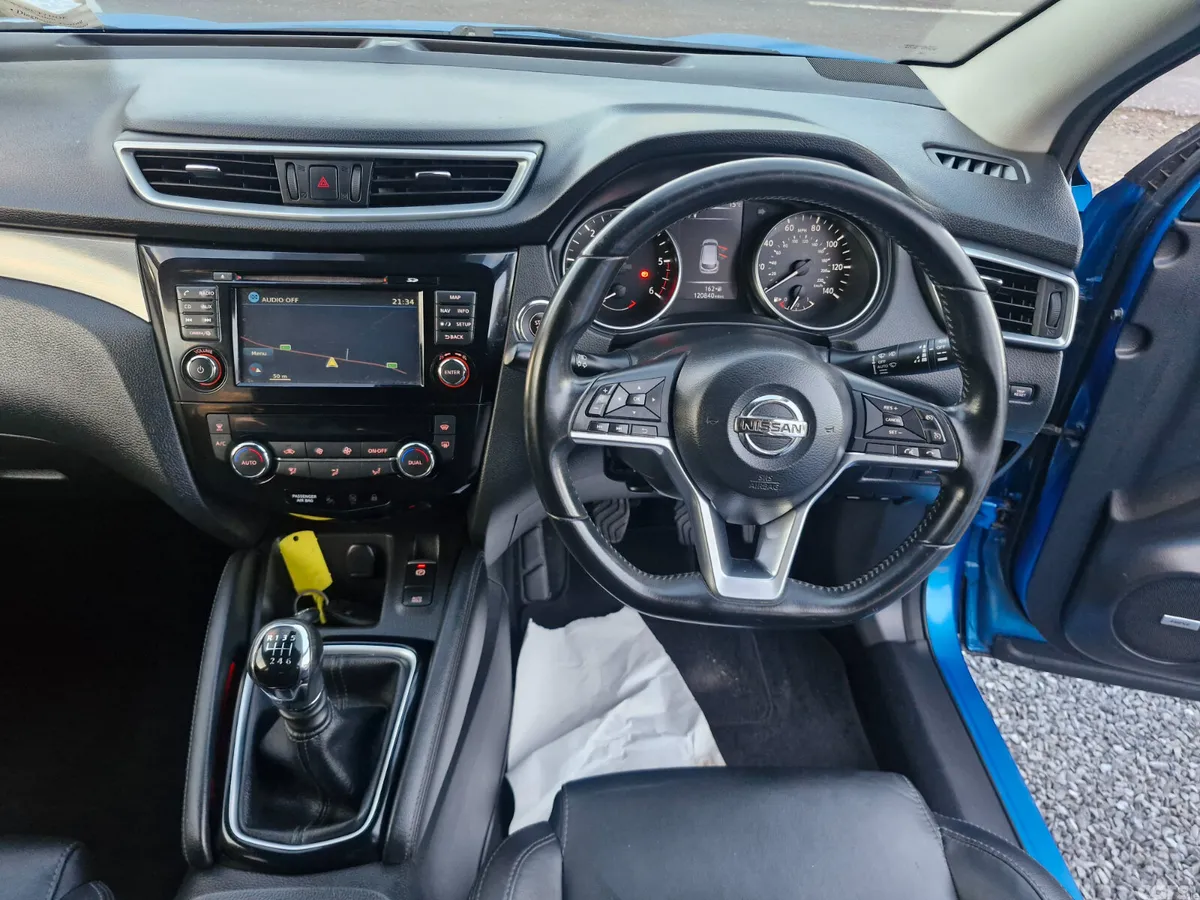 Nissan Qashqai Hatchback, Diesel, 2018, Blue