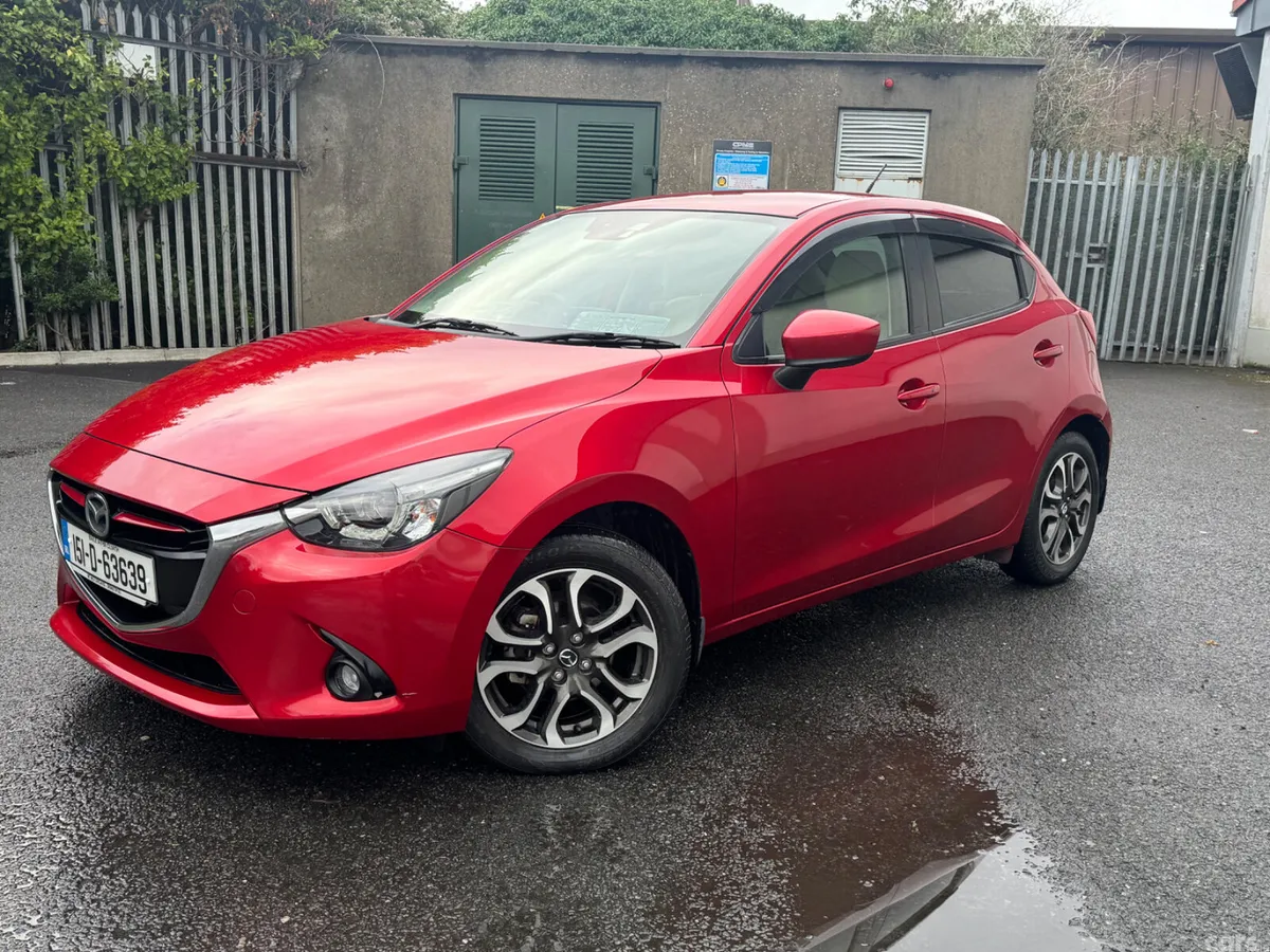 Mazda Demio MPV, Diesel, 2015, Red