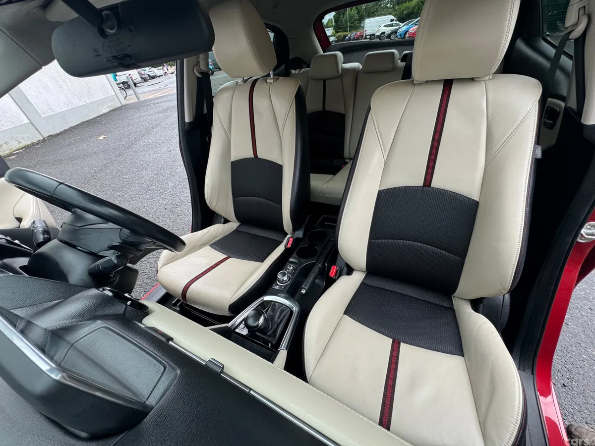 Mazda Demio MPV, Diesel, 2015, Red