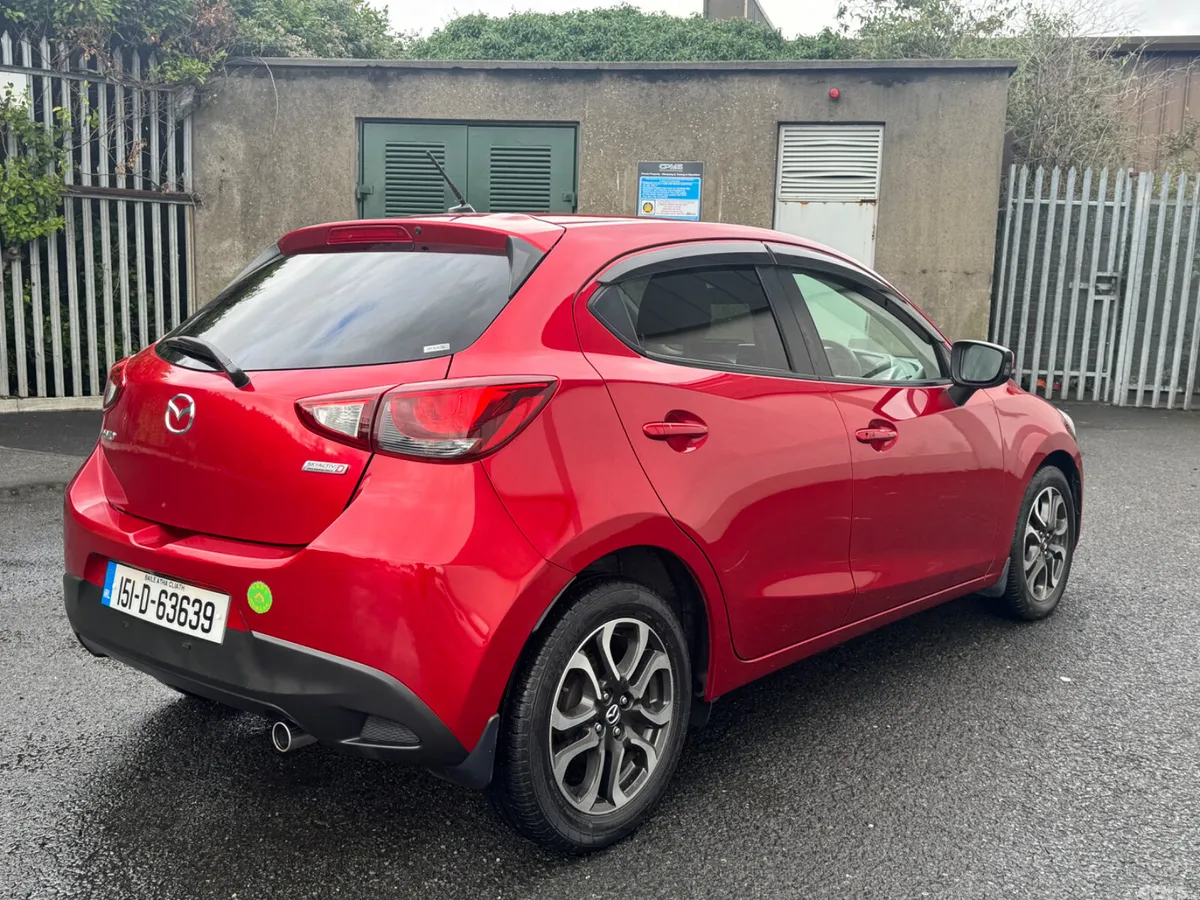 Mazda Demio MPV, Diesel, 2015, Red