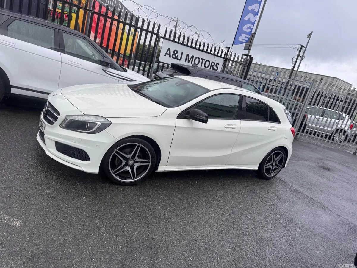 Mercedes-Benz A-Class Hatchback, Petrol, 2015, White