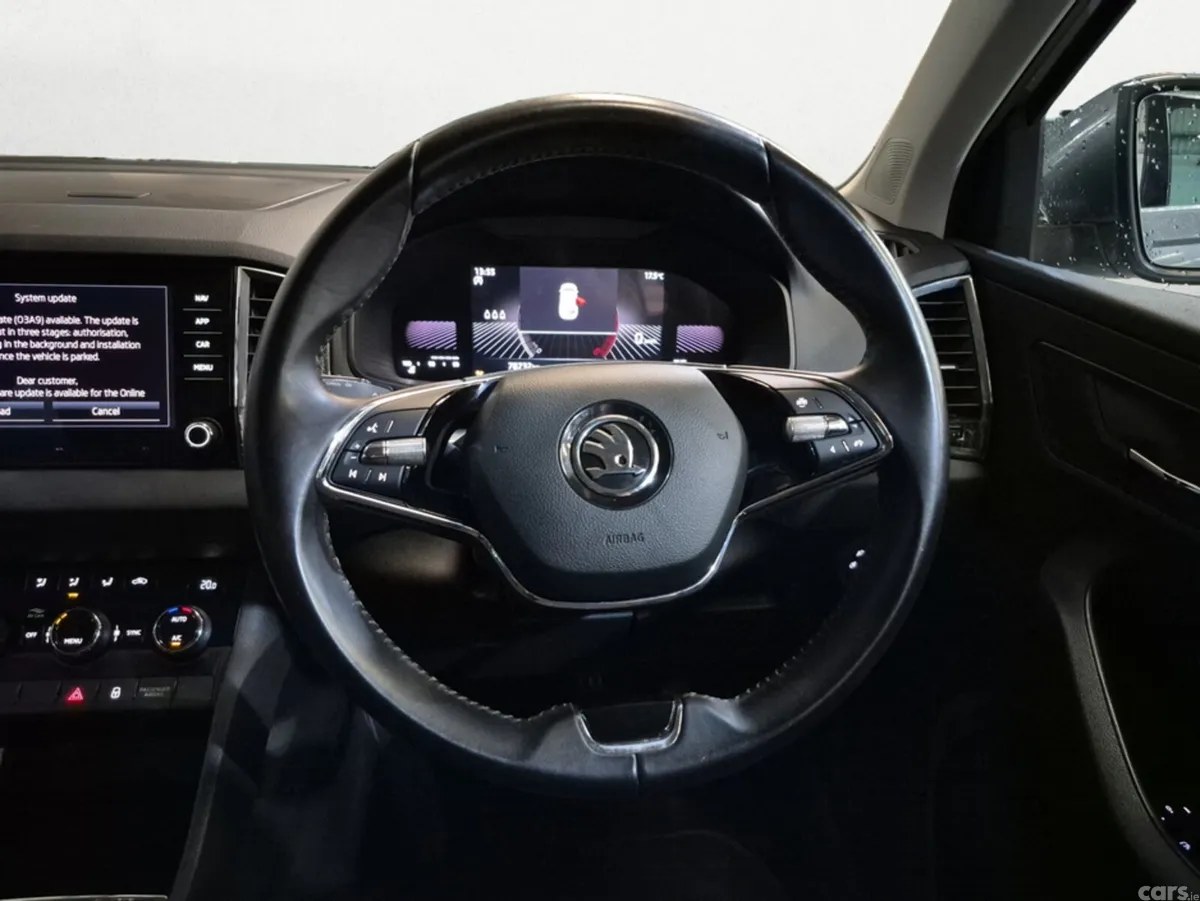 Skoda Karoq SUV, Diesel, 2023, Grey