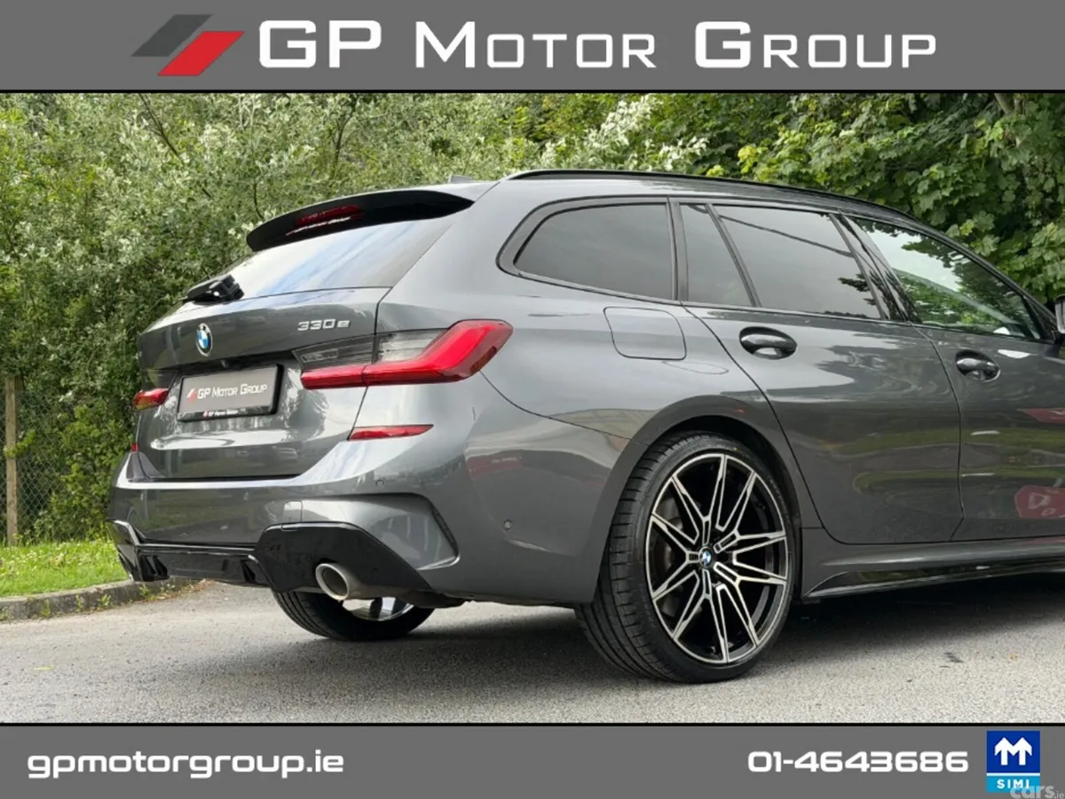 BMW 3-Series Estate, Petrol Plug-in Hybrid, 2021, Grey