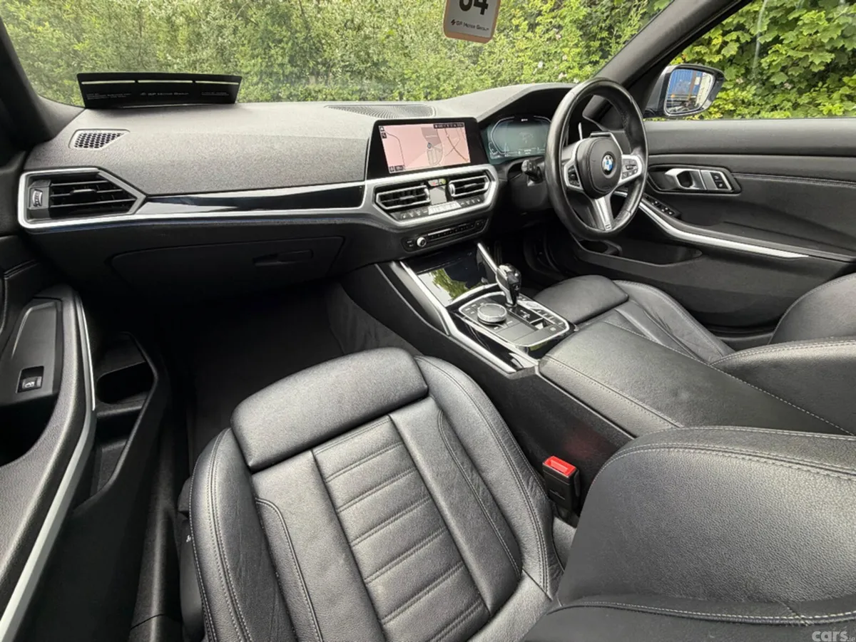 BMW 3-Series Estate, Petrol Plug-in Hybrid, 2021, Grey