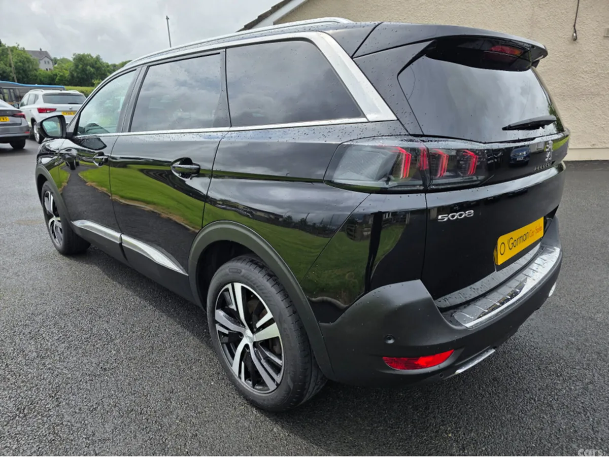 Peugeot 5008 MPV, Diesel, 2023, Black