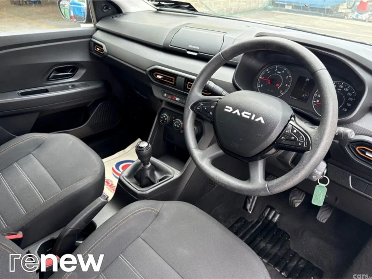 Dacia Sandero Stepway Hatchback, Petrol, 2023, Blue