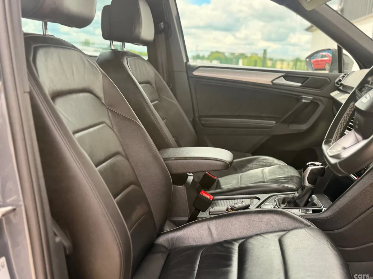 SEAT Tarraco Estate, Diesel, 2023, Grey