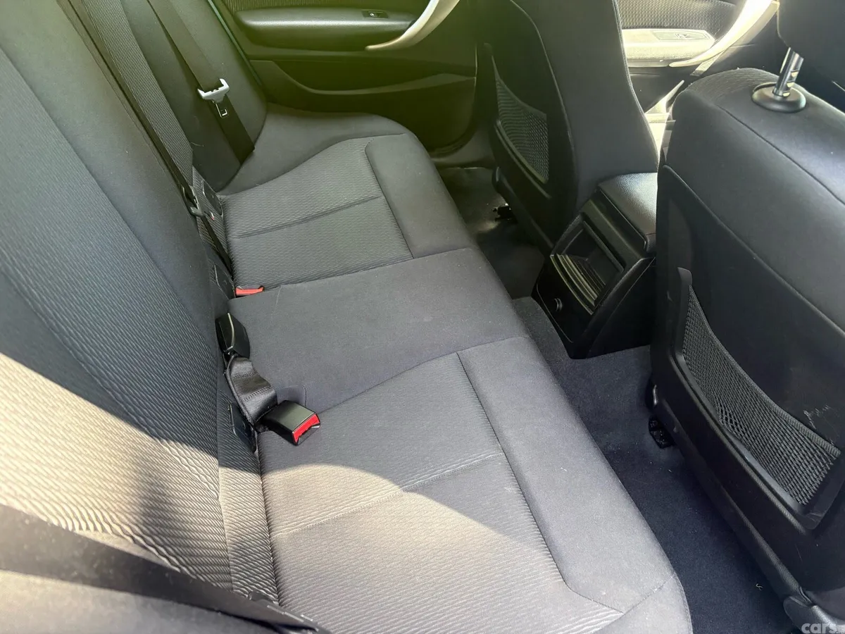 BMW 1-Series Hatchback, Petrol, 2017, Blue