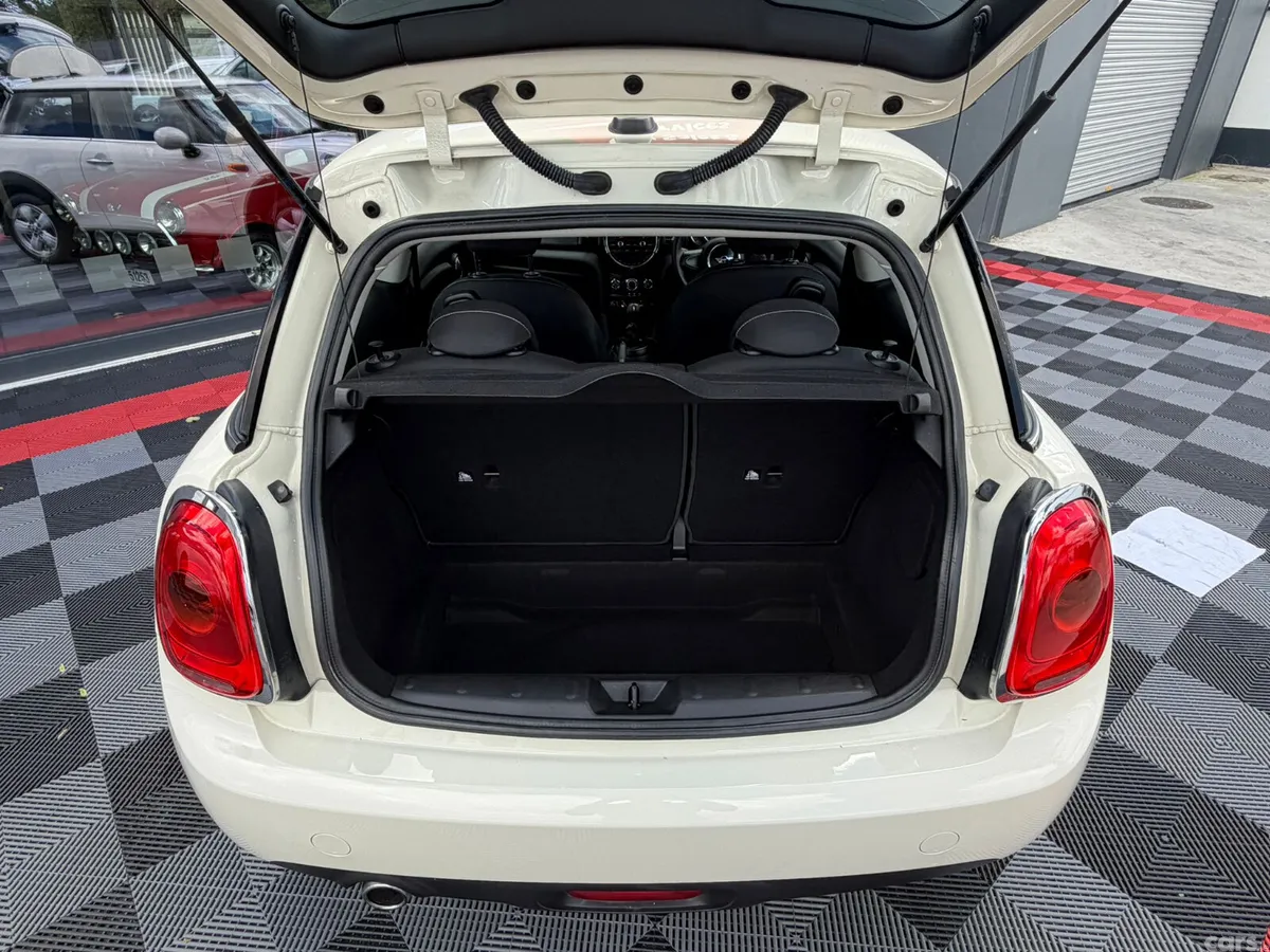 Mini Cooper Hatchback, Petrol, 2018, White