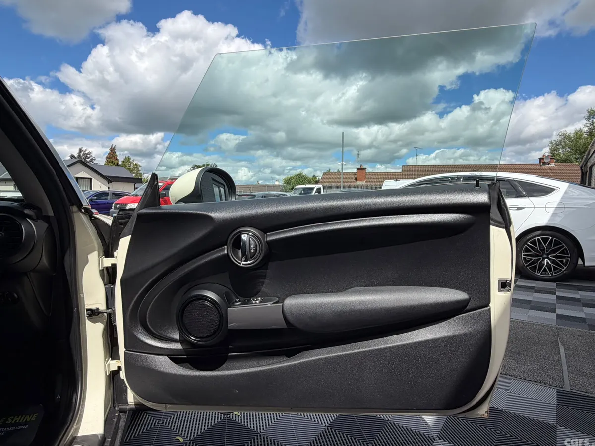 Mini Cooper Hatchback, Petrol, 2018, White