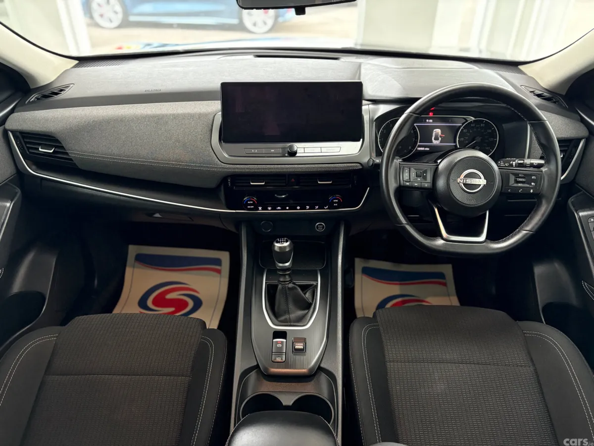 Nissan Qashqai SUV, Petrol Hybrid, 2024, Green