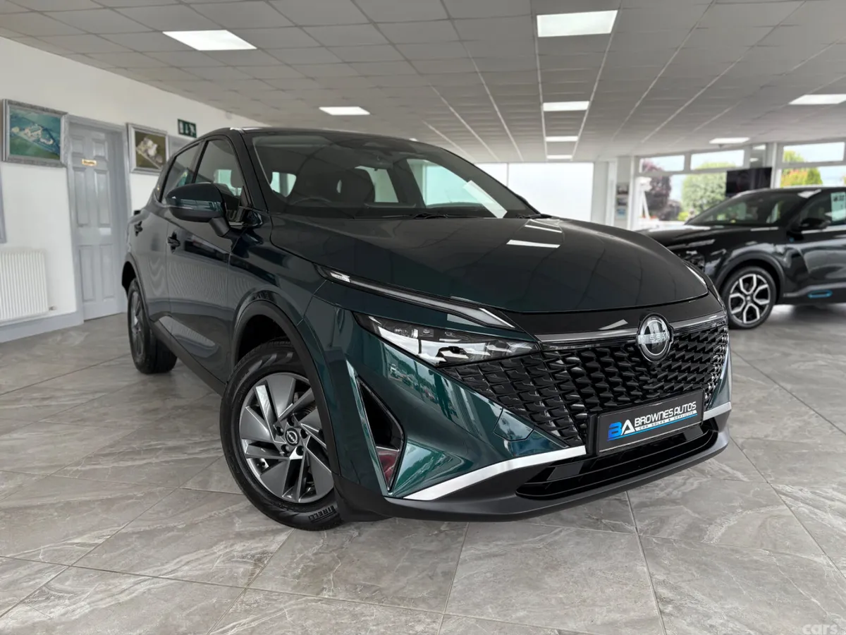 Nissan Qashqai SUV, Petrol Hybrid, 2024, Green