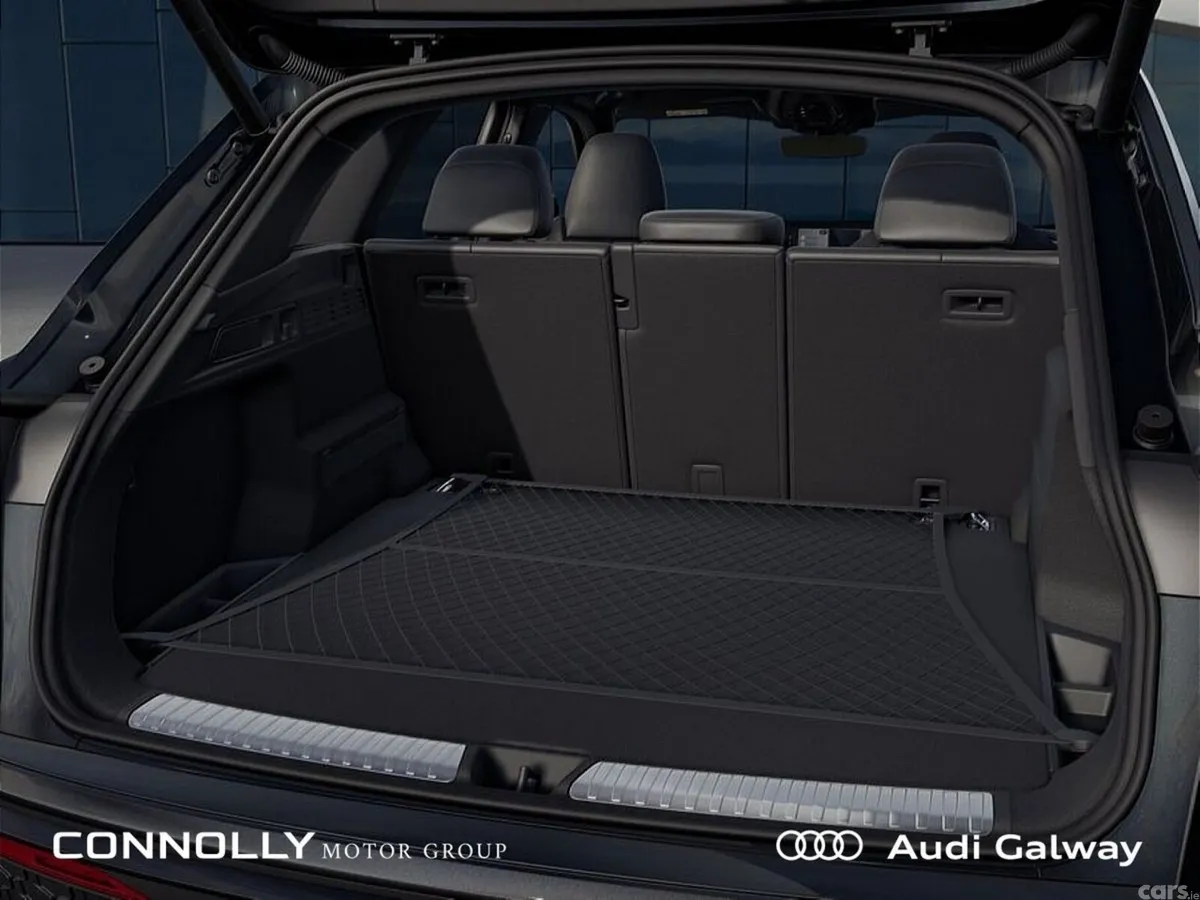 Audi Q5 SUV, Petrol Plug-in Hybrid, 2027, Black